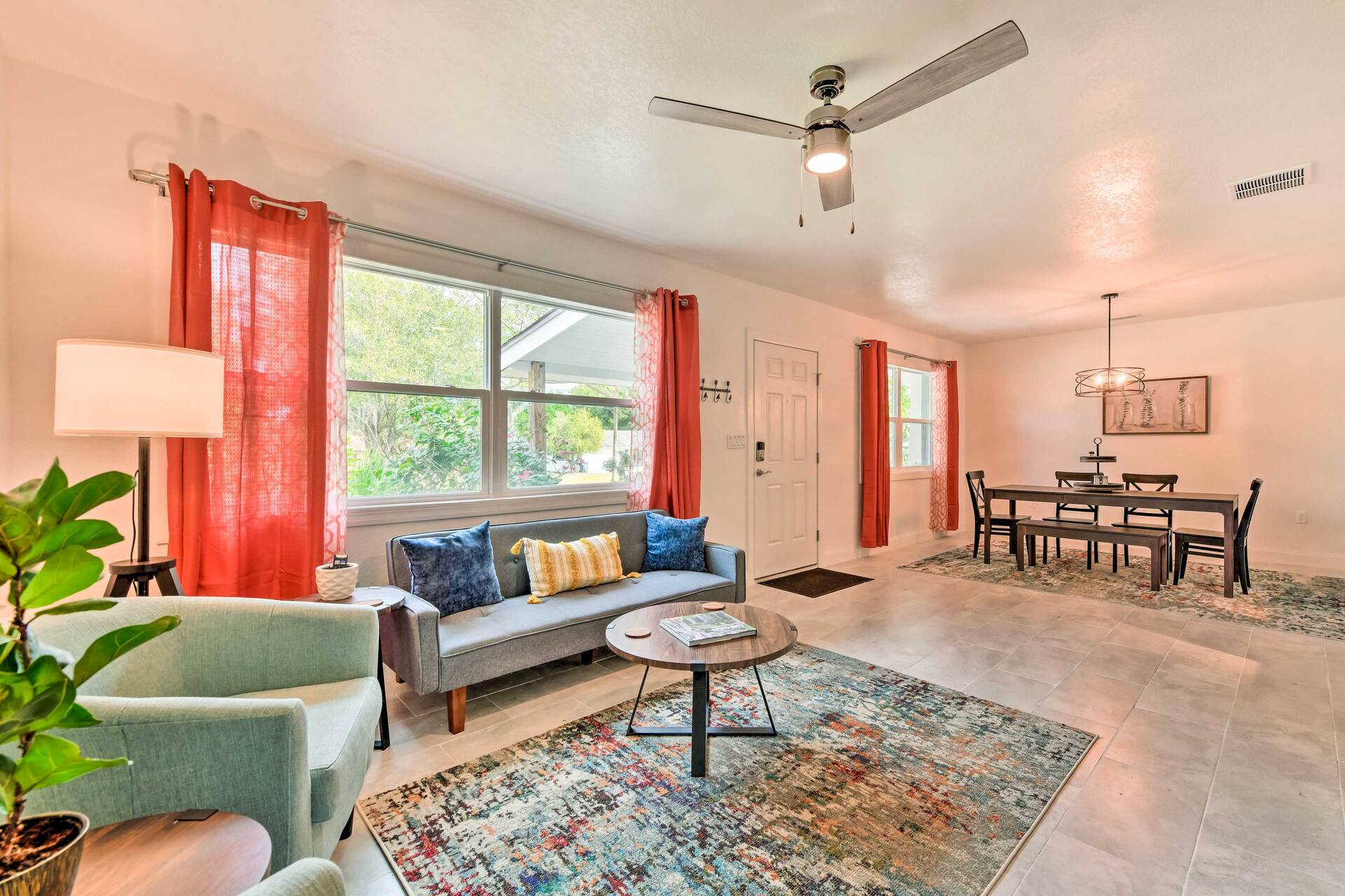 Bright, Pet-Friendly Retreat in Avon Park! — photo 5