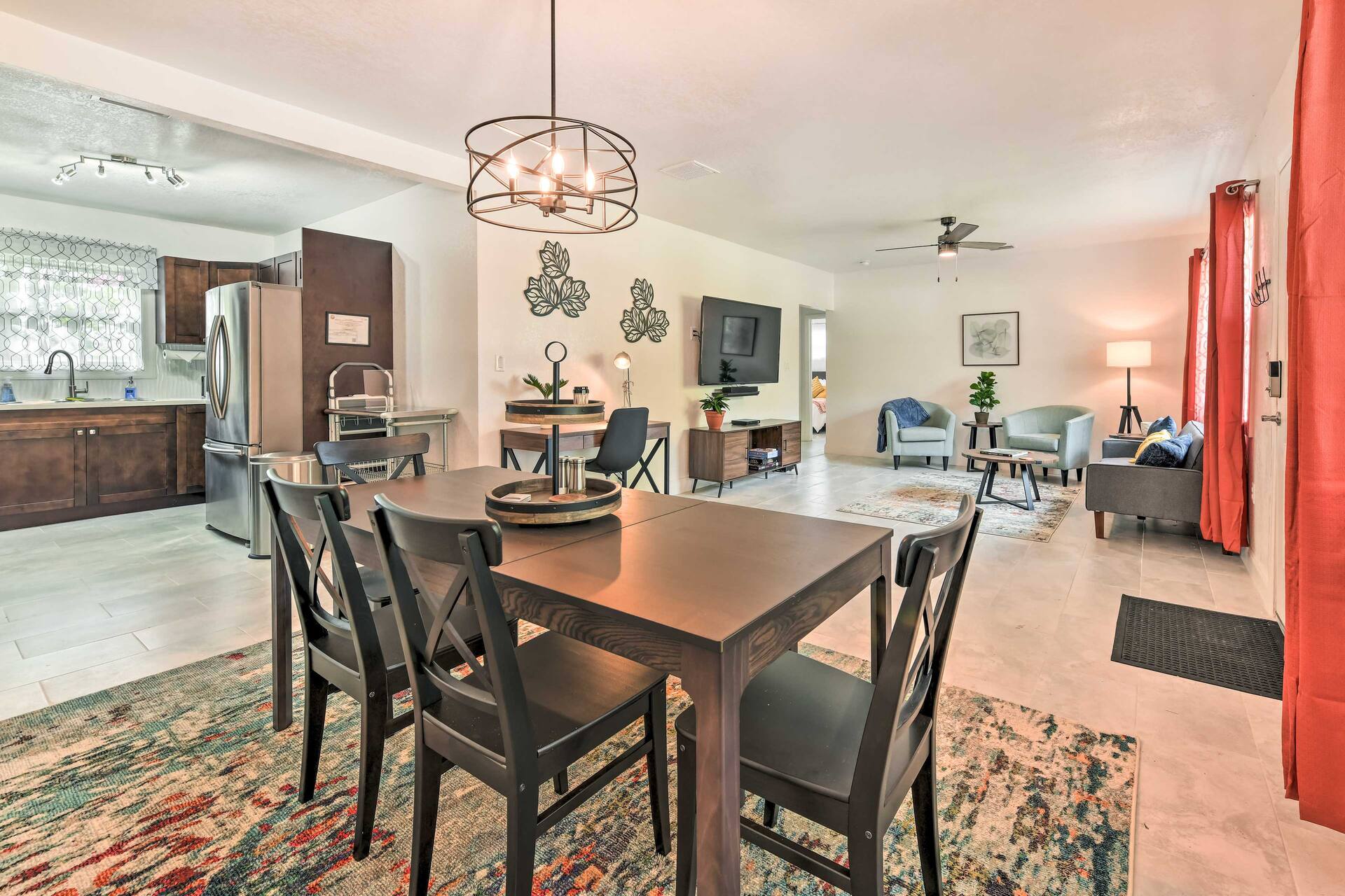 Bright, Pet-Friendly Retreat in Avon Park! — photo 2