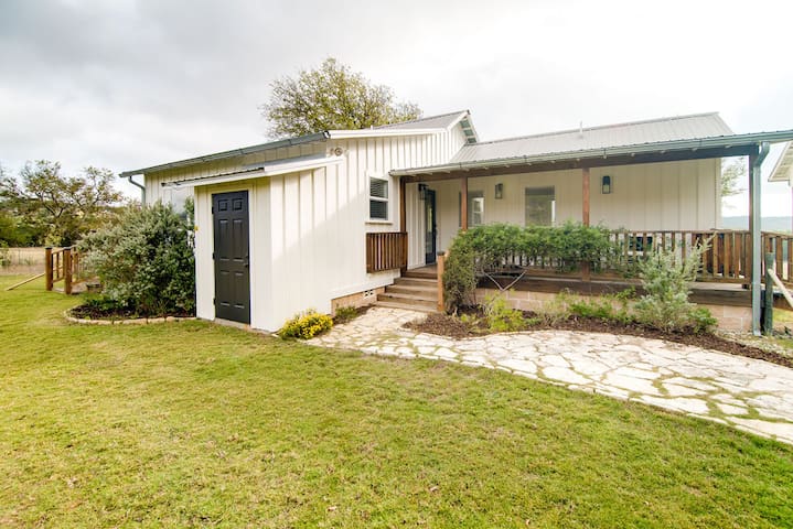 Porch Light Hospitality managed Airbnb listing 3
