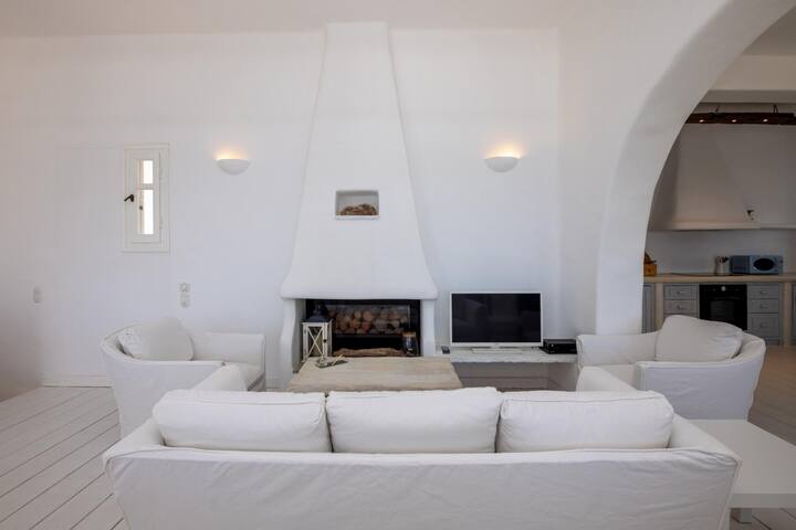 Villa Tanaos in Tinos gallery image 4