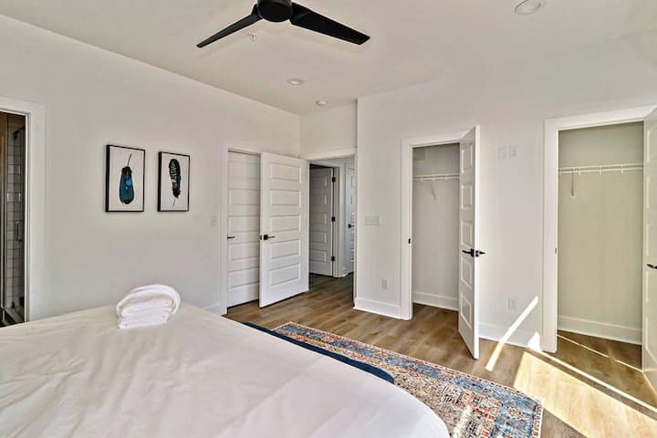 Suitë, banja dhe dollapë luksozë.