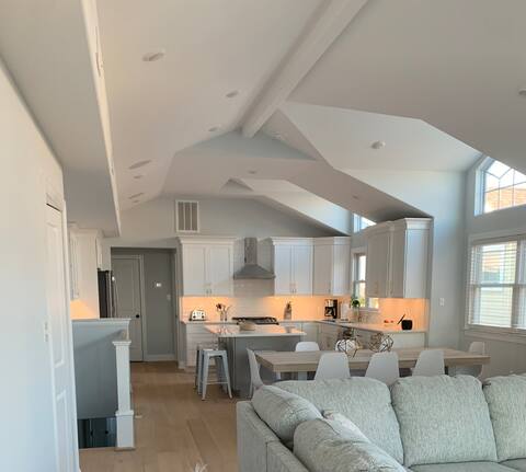Brand new construction in the heart of Sea Isle!!