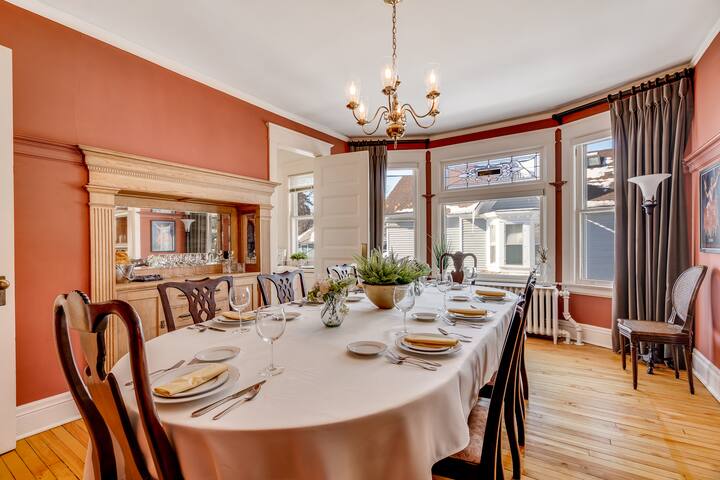 MINNeSTAY* The Fitzgerald | Vintage gallery image 4