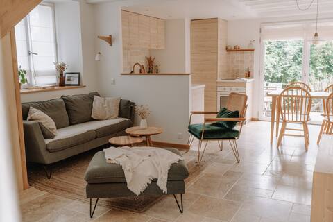 House with terrace and garden - near St Malo