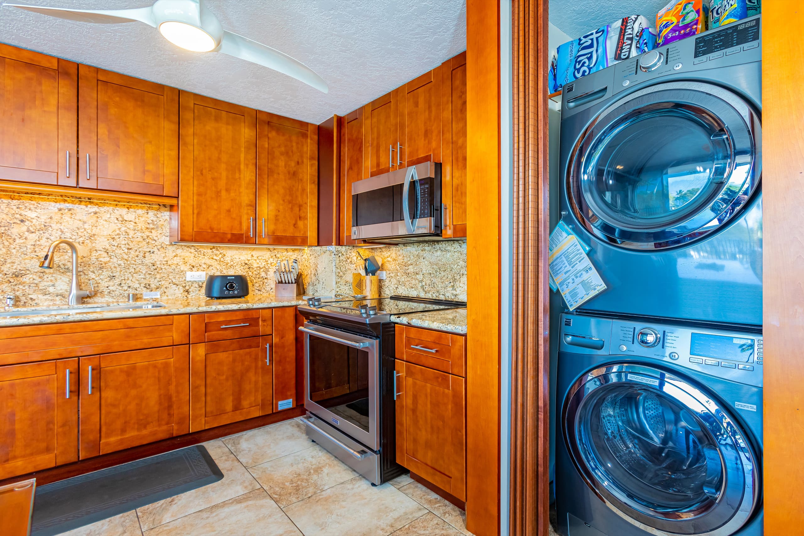 Condo in Kihei · ★4.75 · 2 bedrooms · 2 beds · 2 baths - Image 9