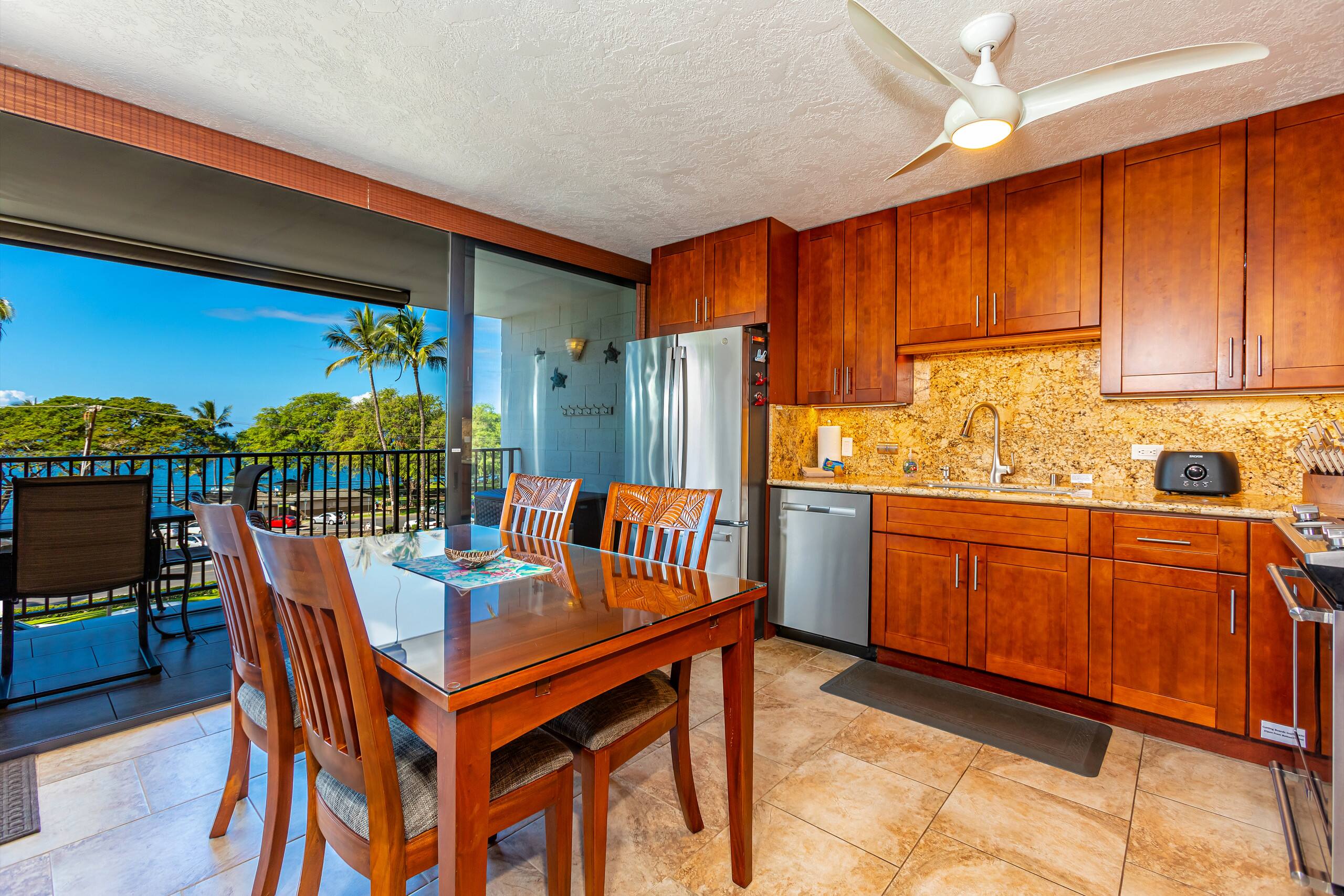 Condo in Kihei · ★4.75 · 2 bedrooms · 2 beds · 2 baths - Image 7