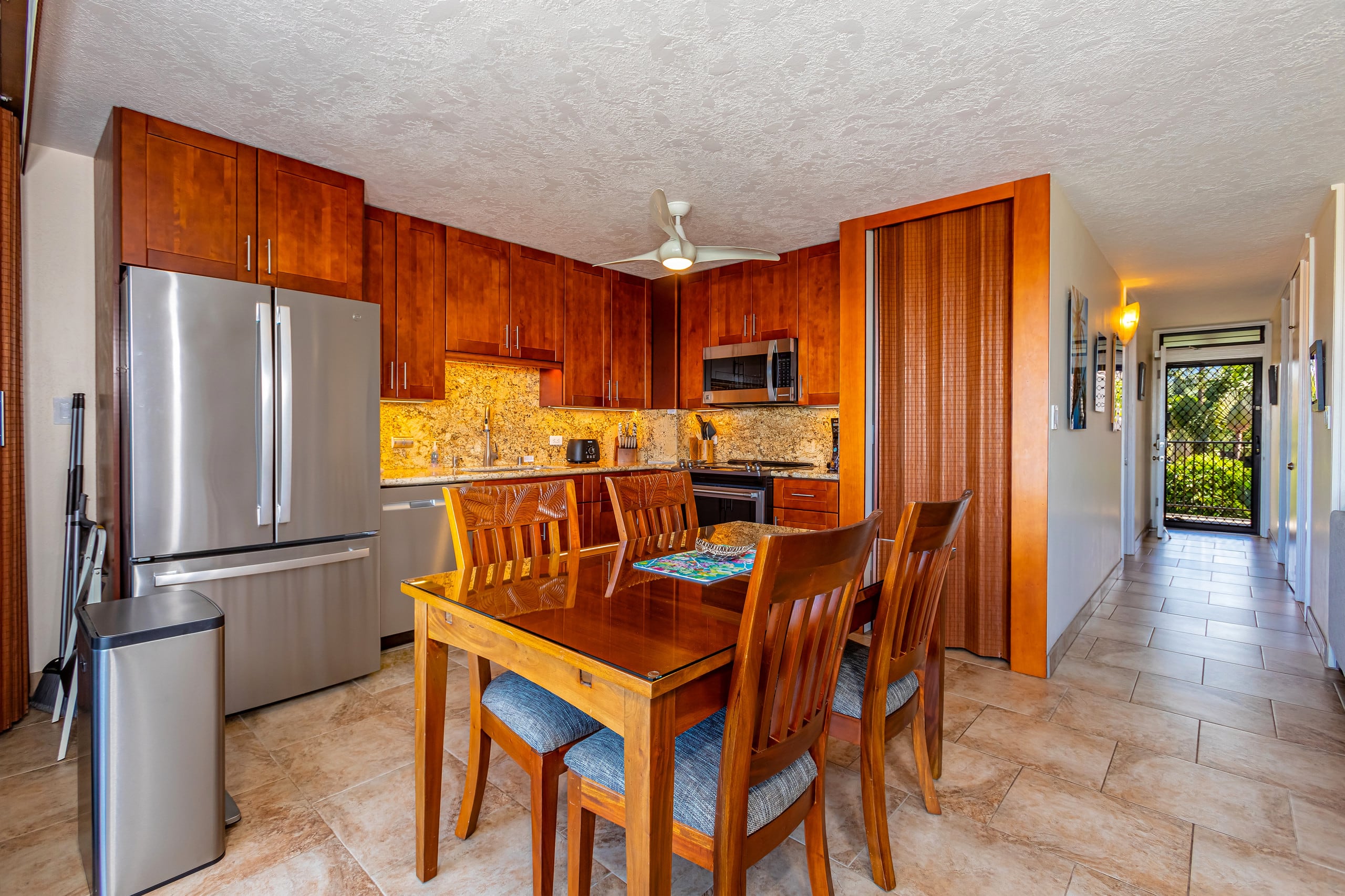 Condo in Kihei · ★4.75 · 2 bedrooms · 2 beds · 2 baths - Image 6