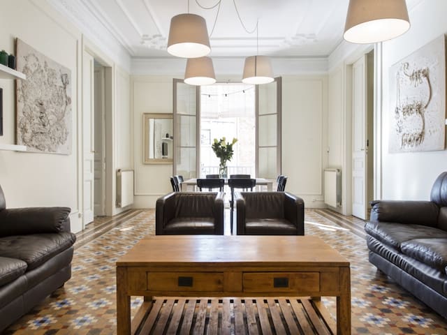 SibsBcn- Rambla- Family Friends Business Central