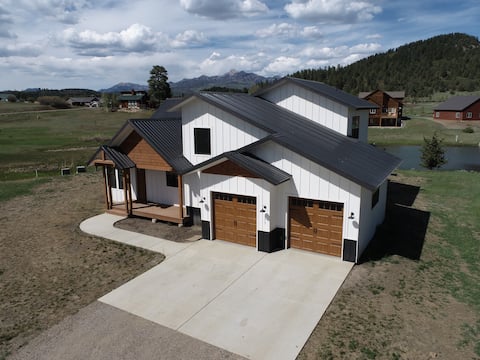 Gorgeous Pagosa Peak Lake House: Amazing Views!