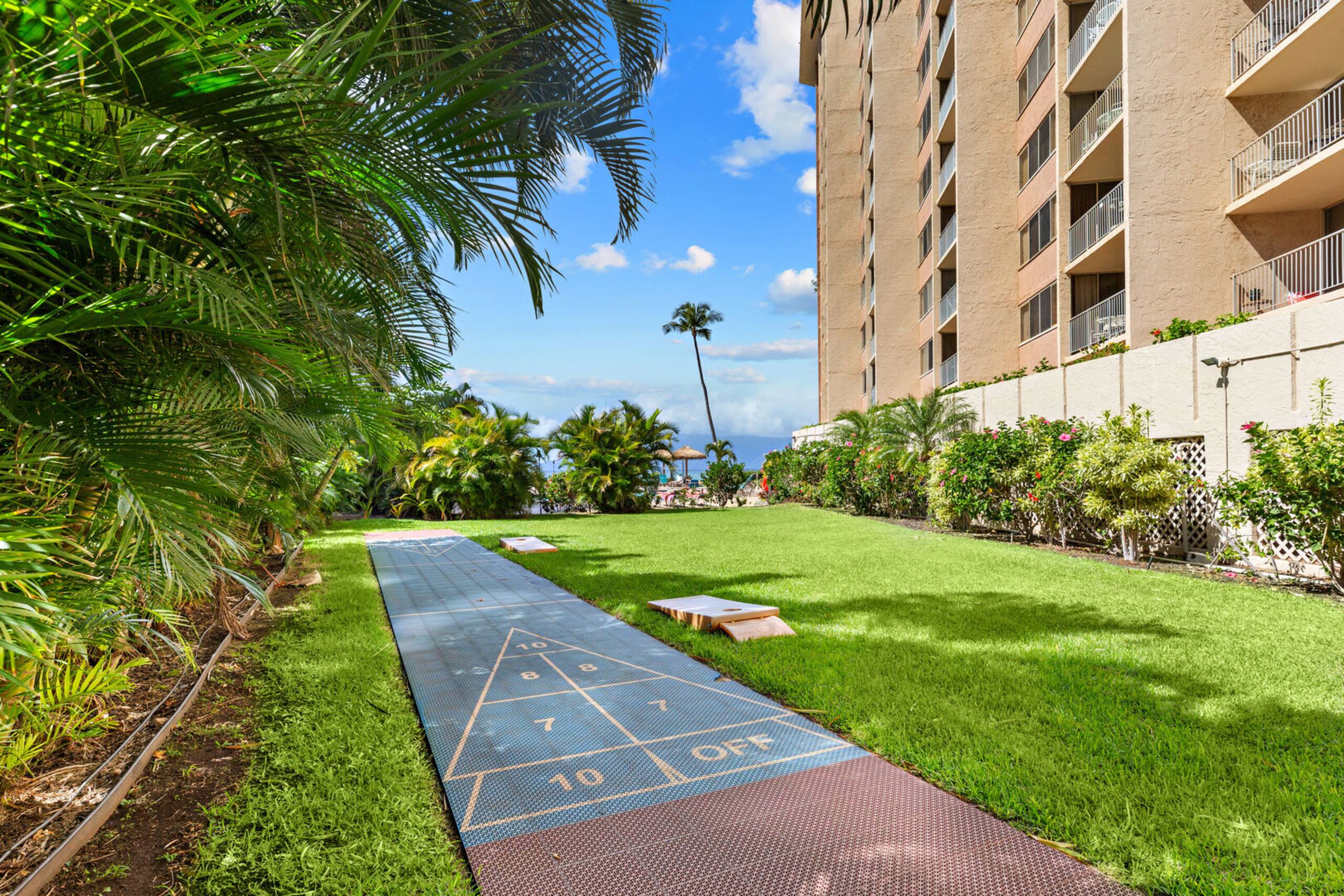 Condo in Lahaina · ★4.88 · 1 bedroom · 2 beds · 1 private bath - Image 28