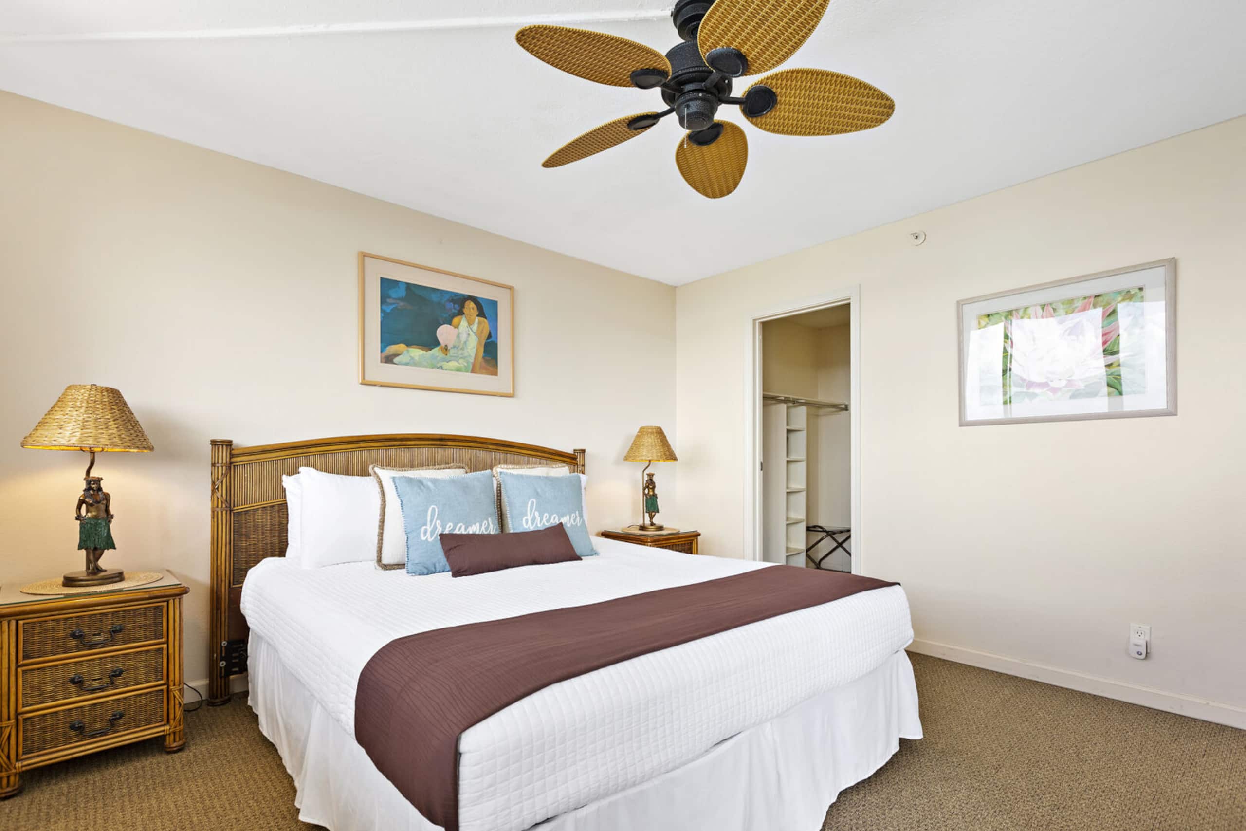 Condo in Lahaina · ★4.88 · 1 bedroom · 2 beds · 1 private bath - Image 19