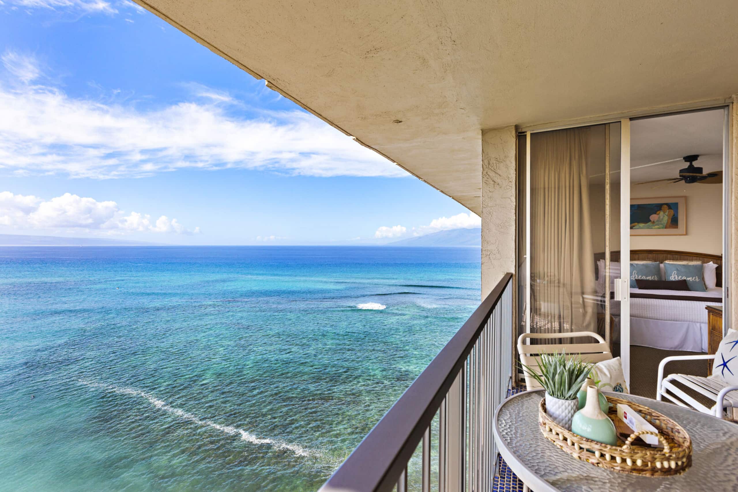 Condo in Lahaina · ★4.88 · 1 bedroom · 2 beds · 1 private bath - Image 2