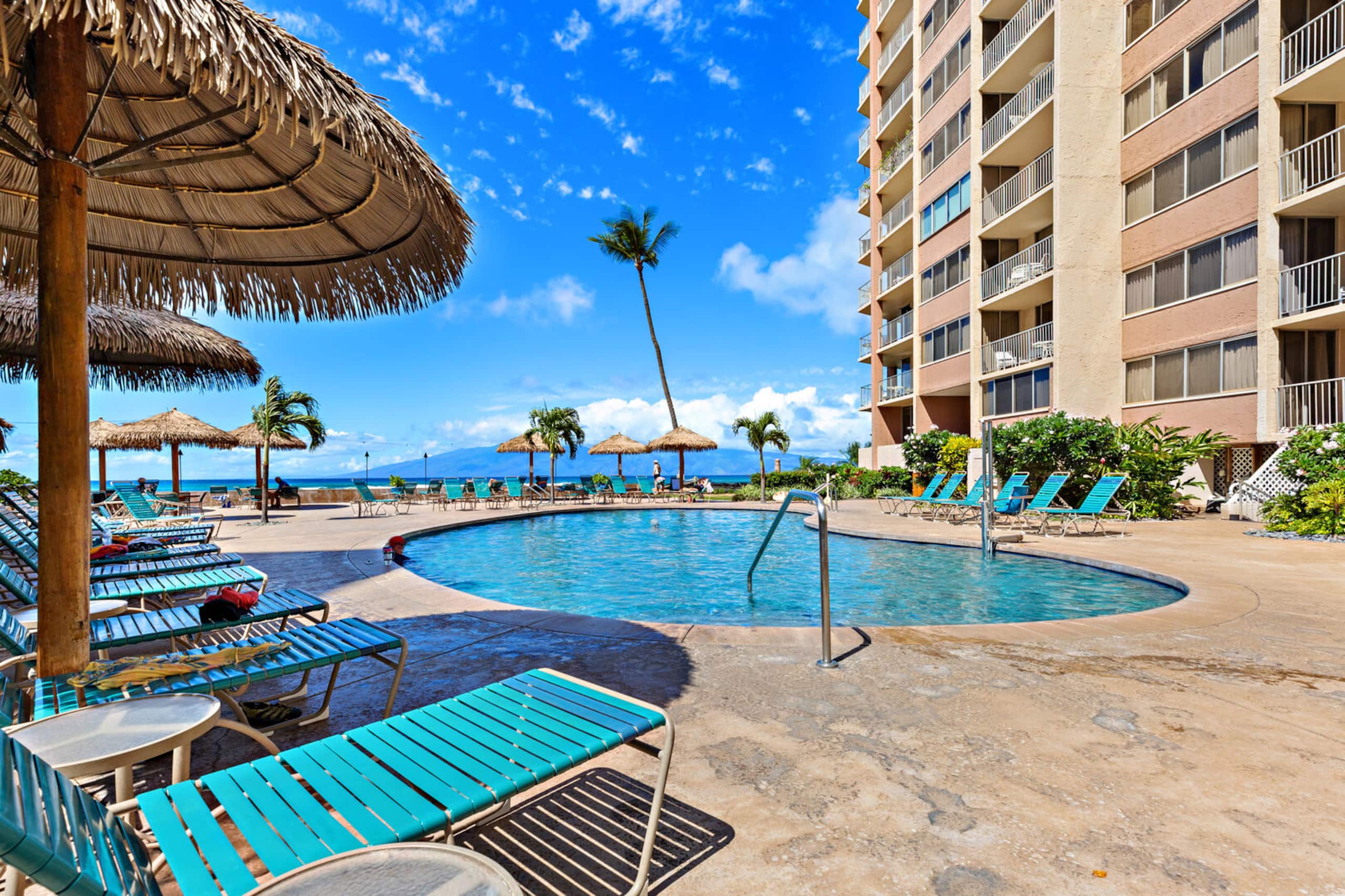 Condo in Lahaina · ★4.88 · 1 bedroom · 2 beds · 1 private bath - Image 27