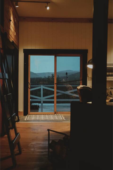 Cozy Catskill Getaway | Hot Tub w/ Mountain Views