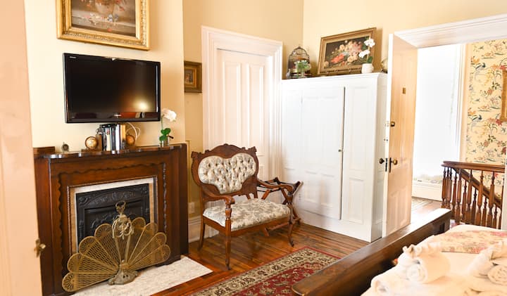Queen Room (Garden Or Morning Room) - Key West, FL