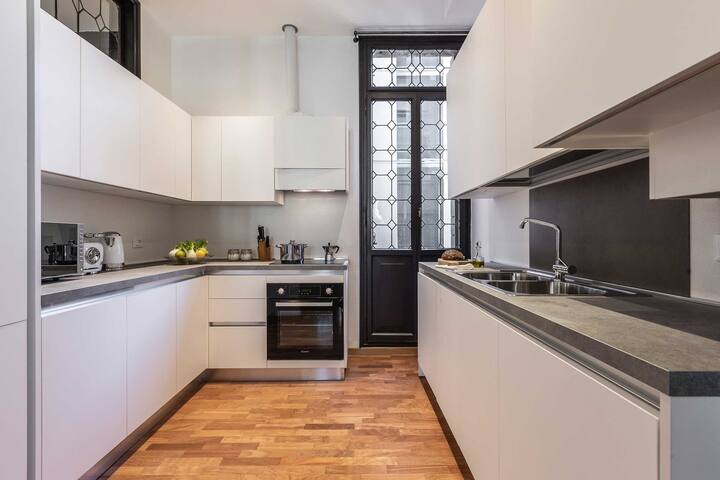 Madama Butterfly gallery image 4