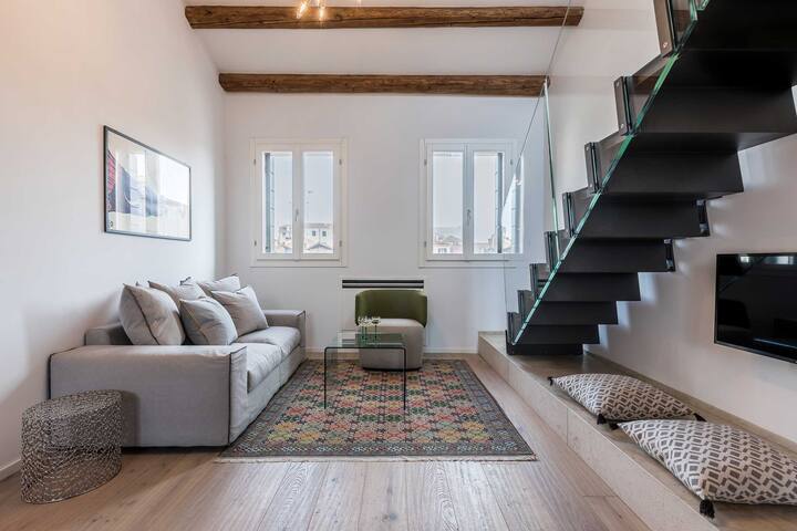 San Trovaso Terrace gallery image 2