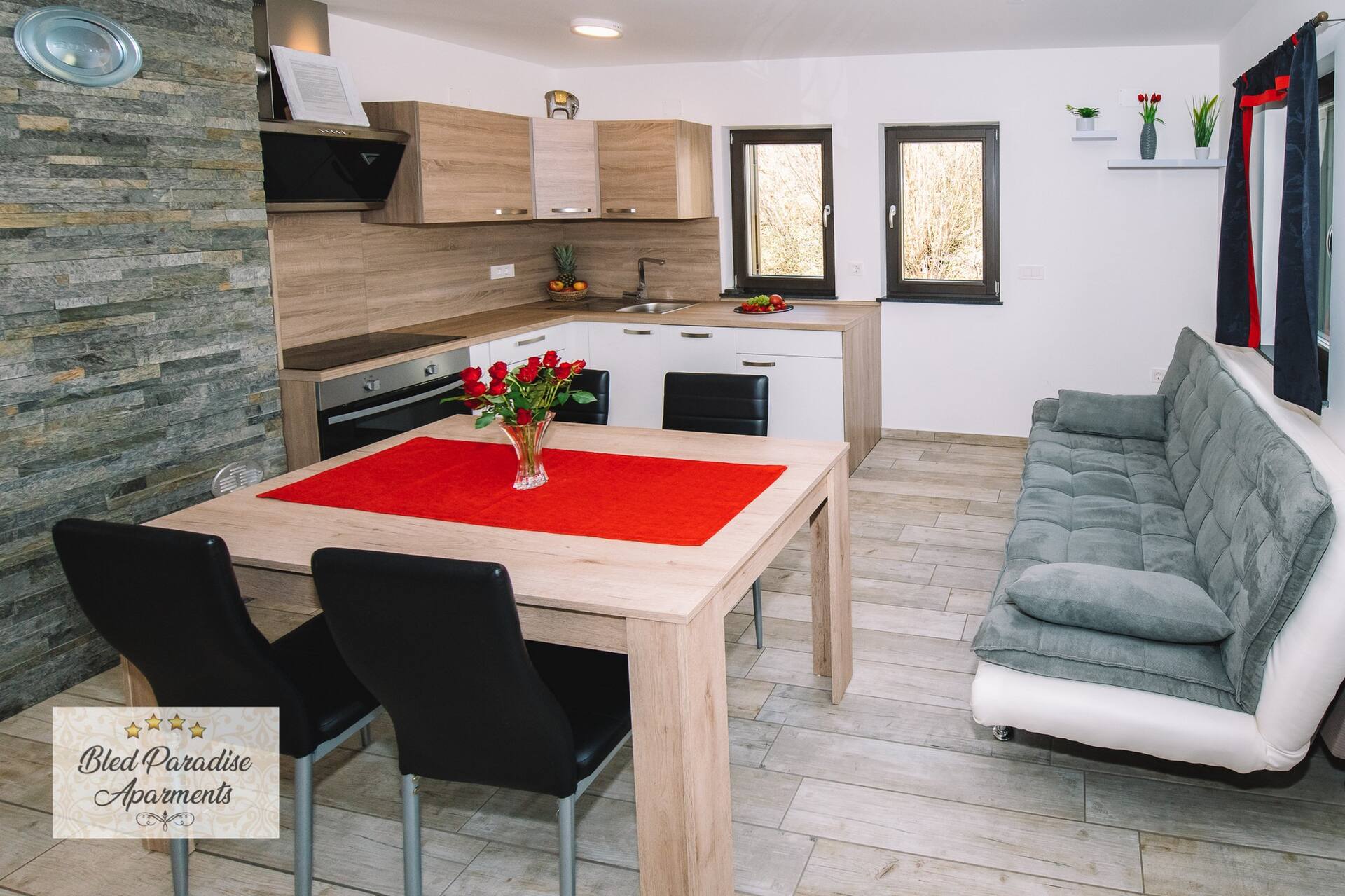 Modern studio with a terrace and Bled castle View