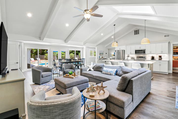 Newly Renovated Sea Pines Home Minutes From Beach, With Heatable Pool & Spa - Bluffton, SC
