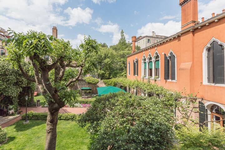 Veronese gallery image 3