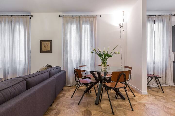 Aida gallery image 4