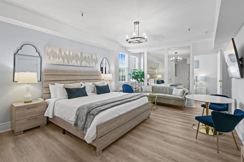 SpecialOffer/Pool/StepsToBeach/Your/Beach2br