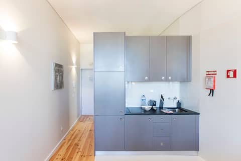 Successful Airbnb property: CB Oporto View - Historic Studio with City View in Porto