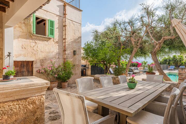 Numero Uno gallery image 4