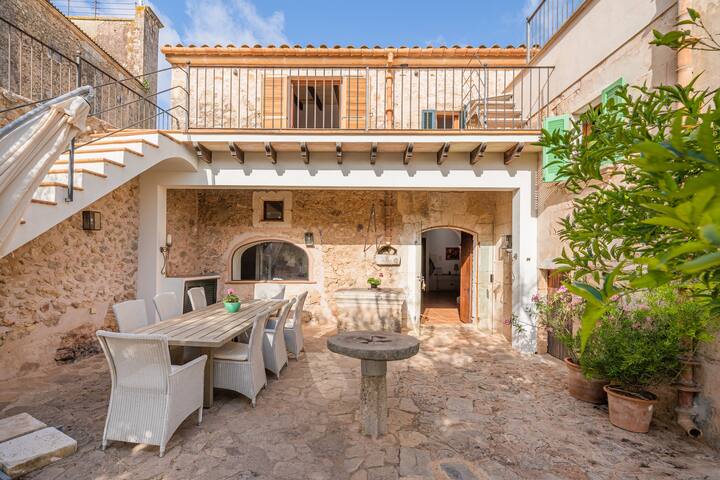 Numero Uno gallery image 5