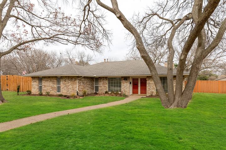 TCH – Spacious 5bd/2ba home in Dallas with Office