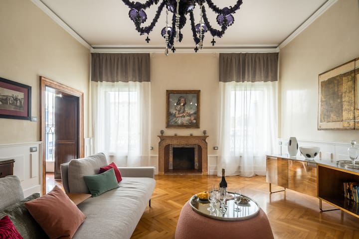 Truly Venice managed Airbnb listing 1