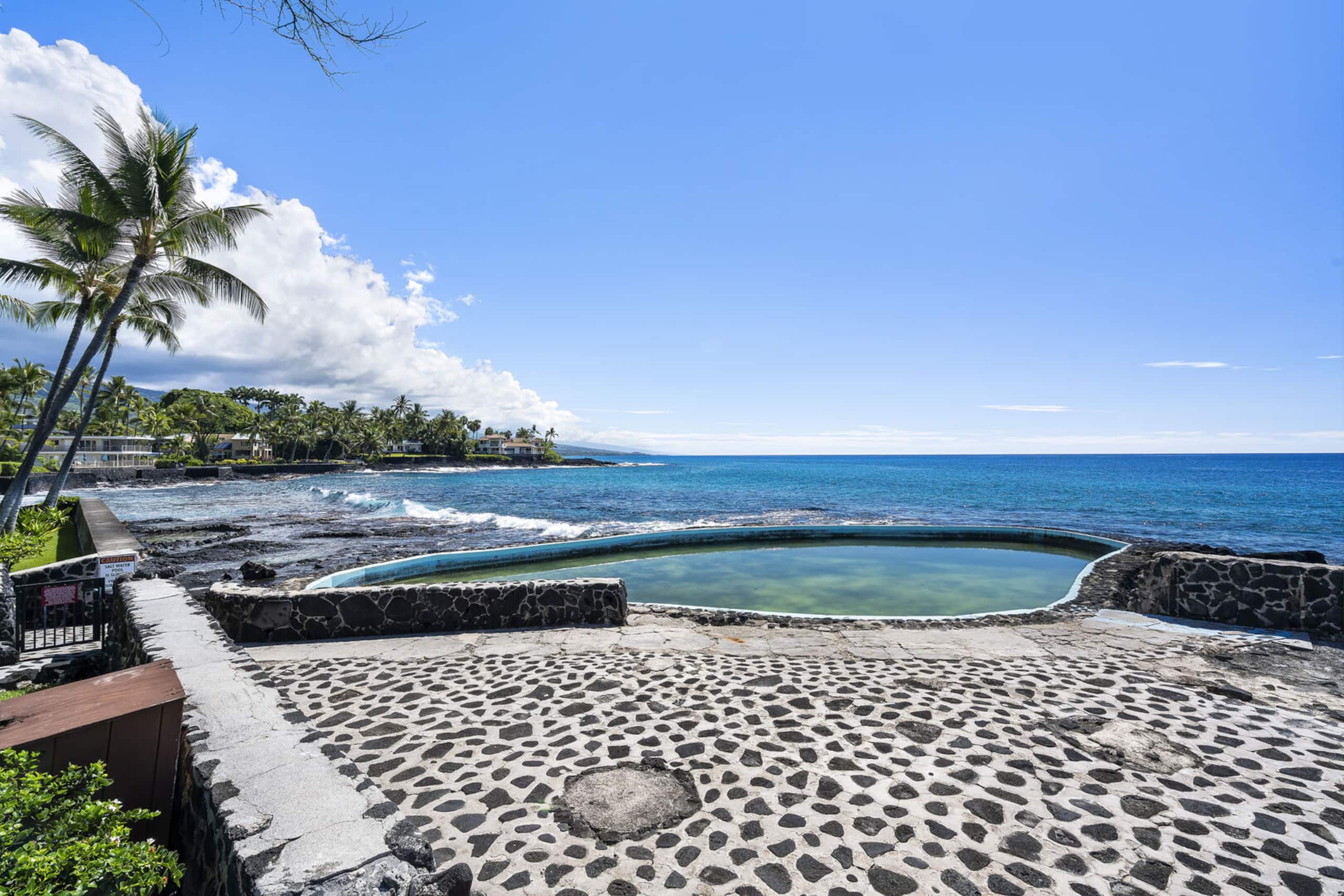 Condo in Kailua-Kona · ★4.78 · 1 bedroom · 2 beds · 1 private bath - Image 22