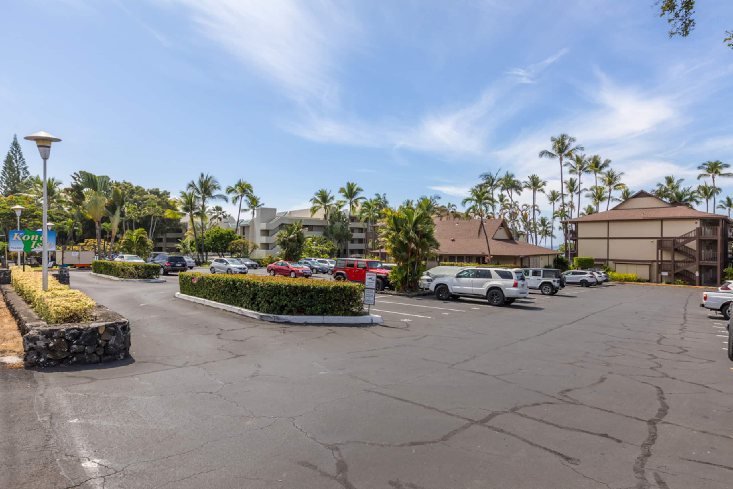 Condo in Kailua-Kona · ★4.78 · 1 bedroom · 2 beds · 1 private bath - Image 20