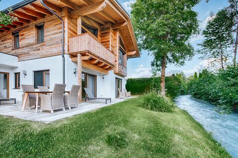 Riverside Chalet Alpspitze