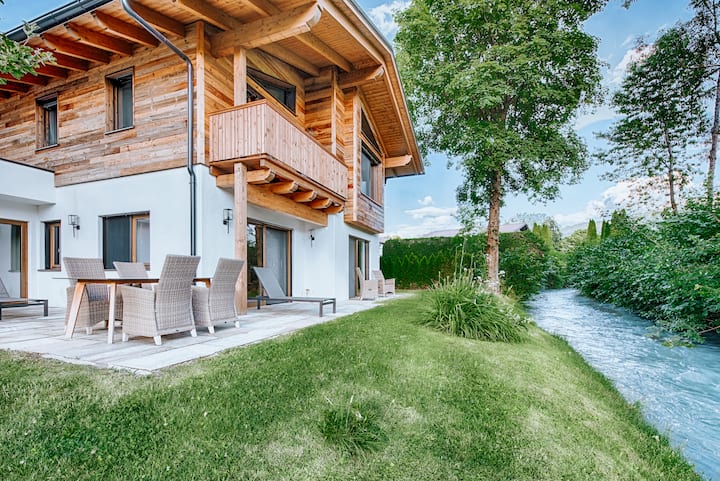 Riverside Chalet Alpspitze