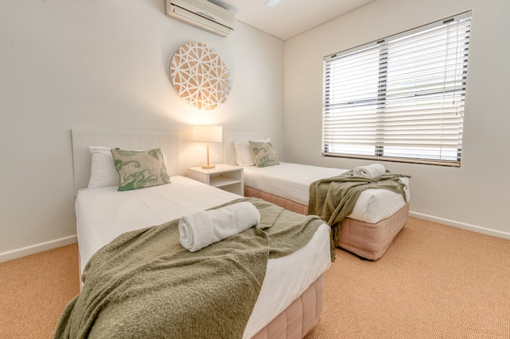 Ejemplo de dormitorio de secodn - configuración de dos individuales