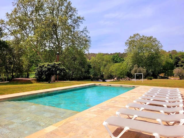 Recientemente restaurada, cómoda, piscina privada!