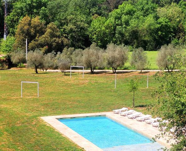 Recientemente restaurada, cómoda, piscina privada! gallery image 2