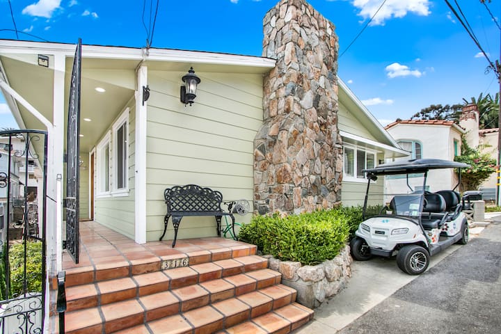 316MAR – Modern Avalon house, AC, WIFI, Golf Cart