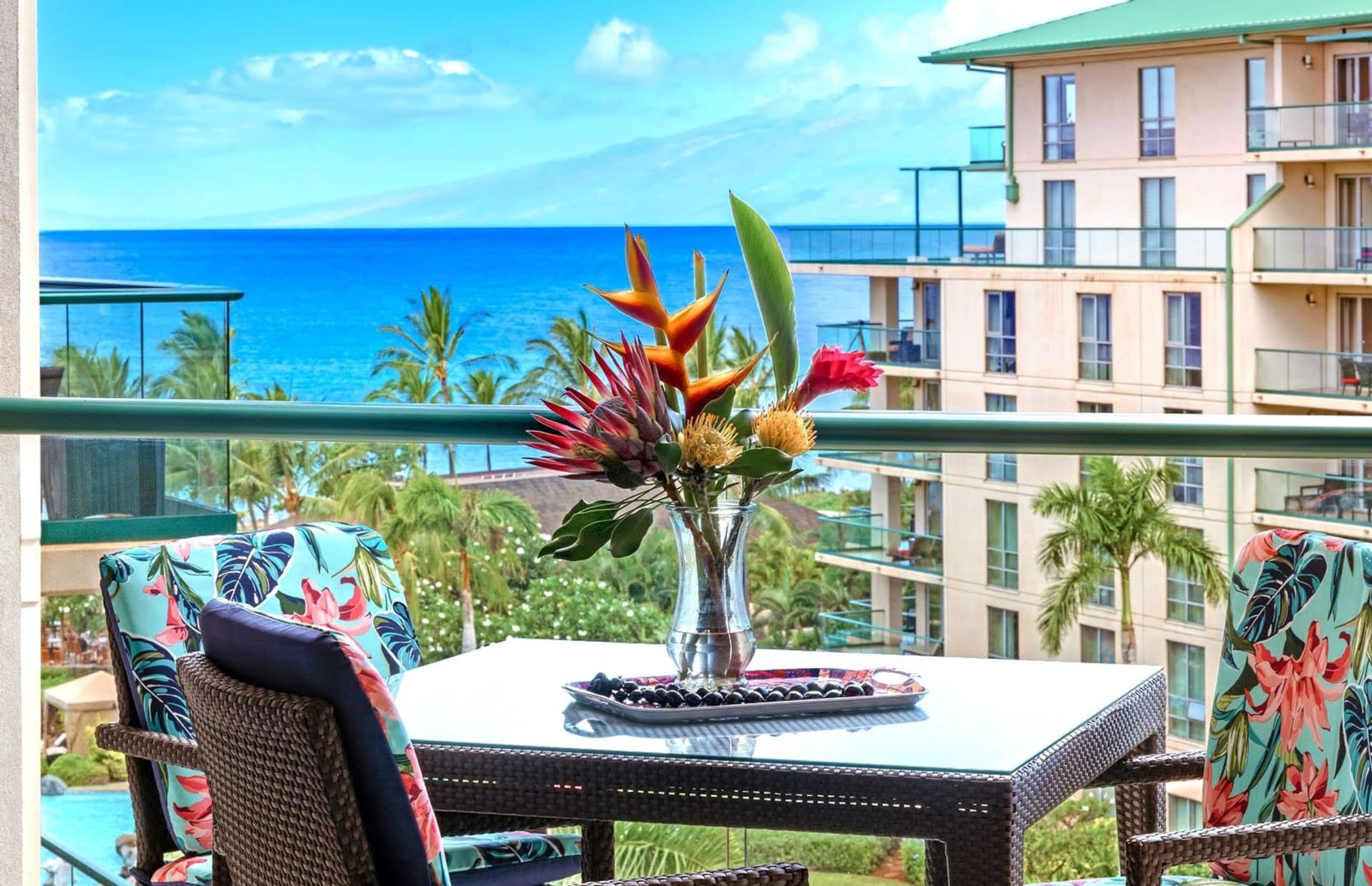 Condo in Lahaina · ★4.68 · Studio · 3 beds · 1 bath - Image 3