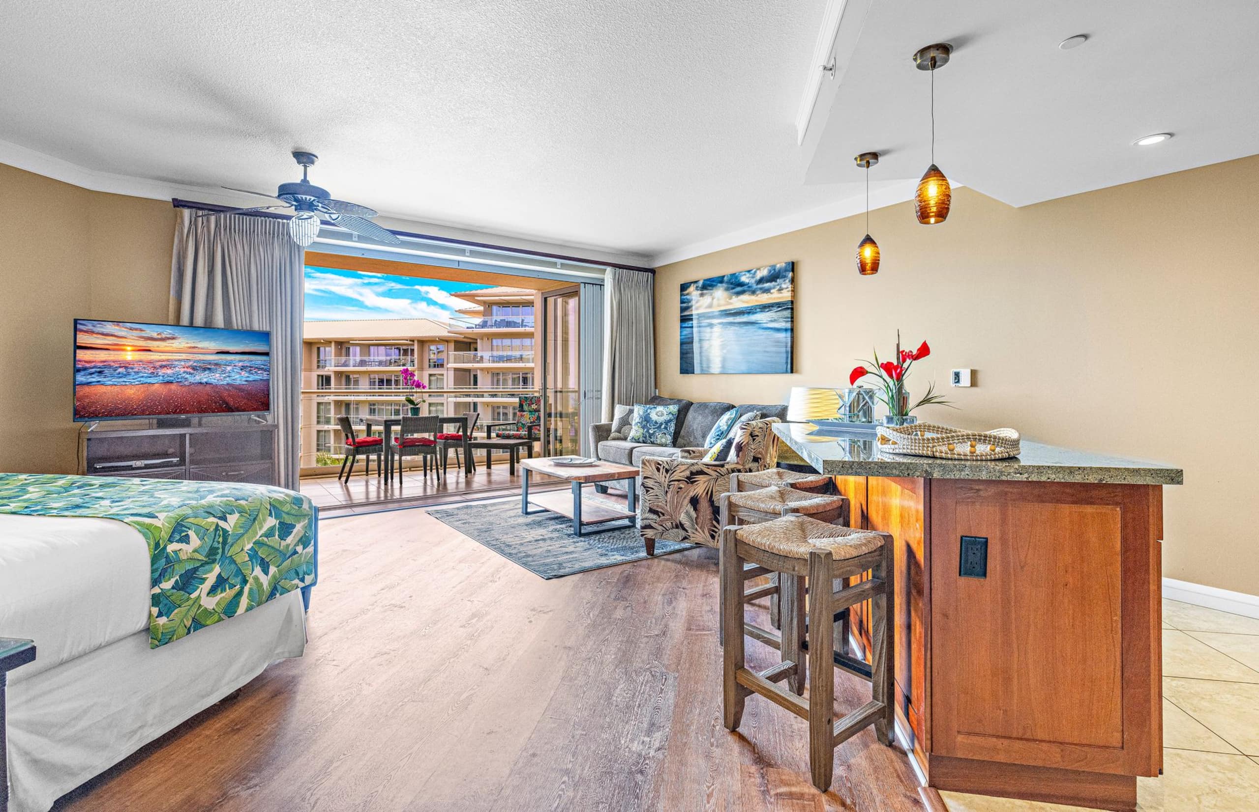 Condo in Lahaina · ★4.68 · Studio · 3 beds · 1 bath - Image 14