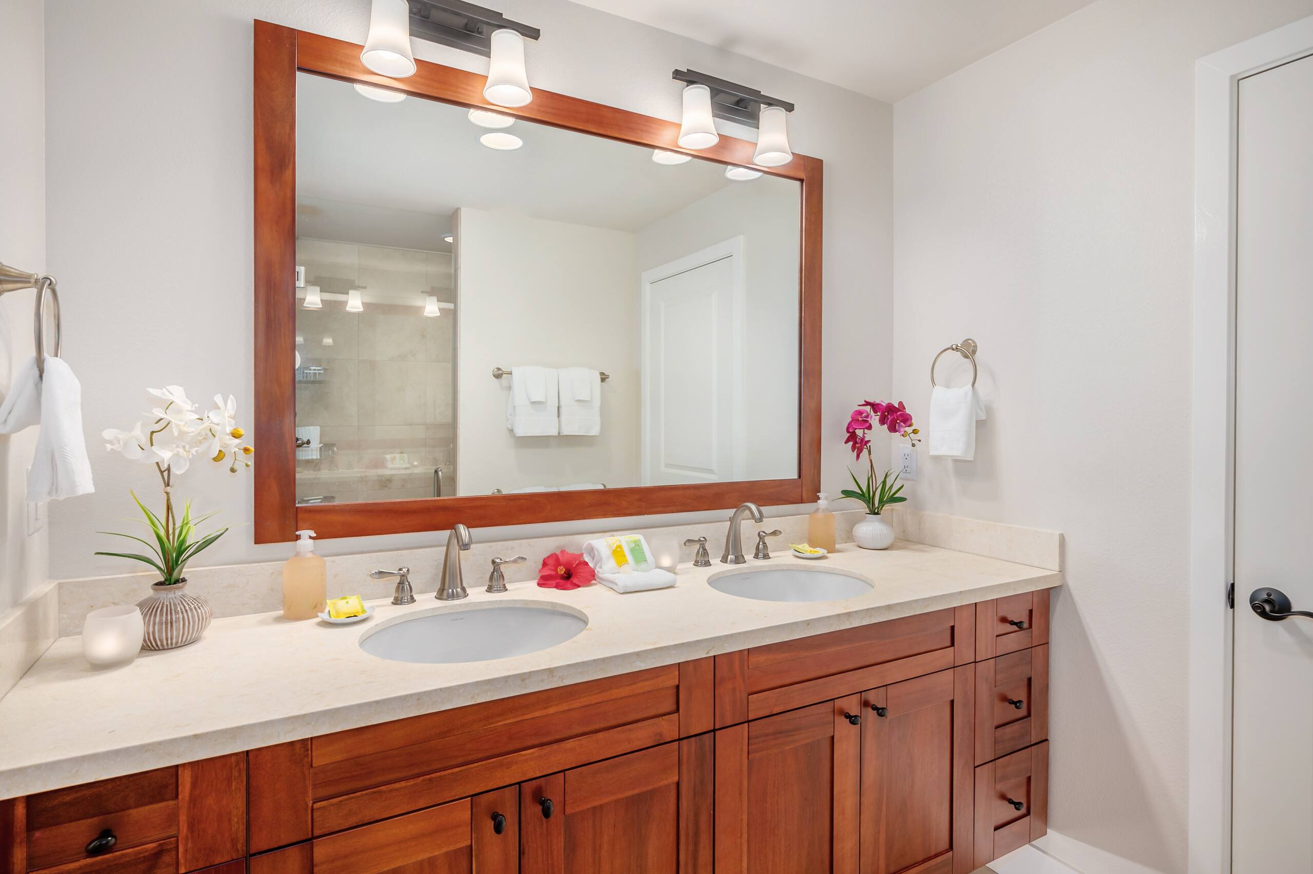Condo in Koloa · ★5.0 · 4 bedrooms · 5 beds · 3.5 baths - Photo 15