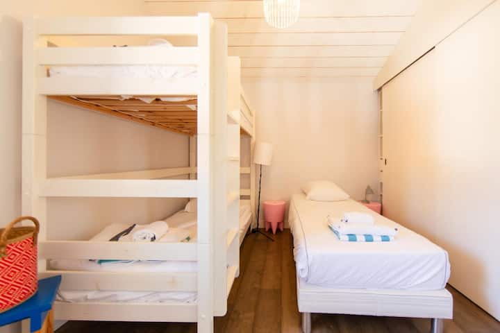 საძინებელი 4