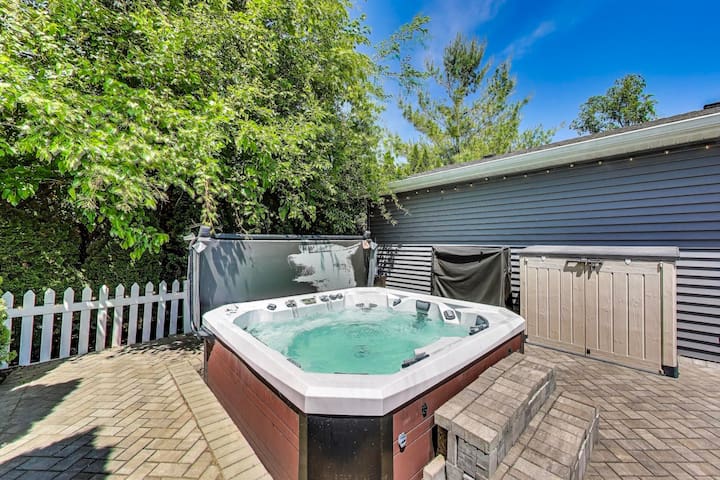 Elite Lake Rentals managed Airbnb listing 1