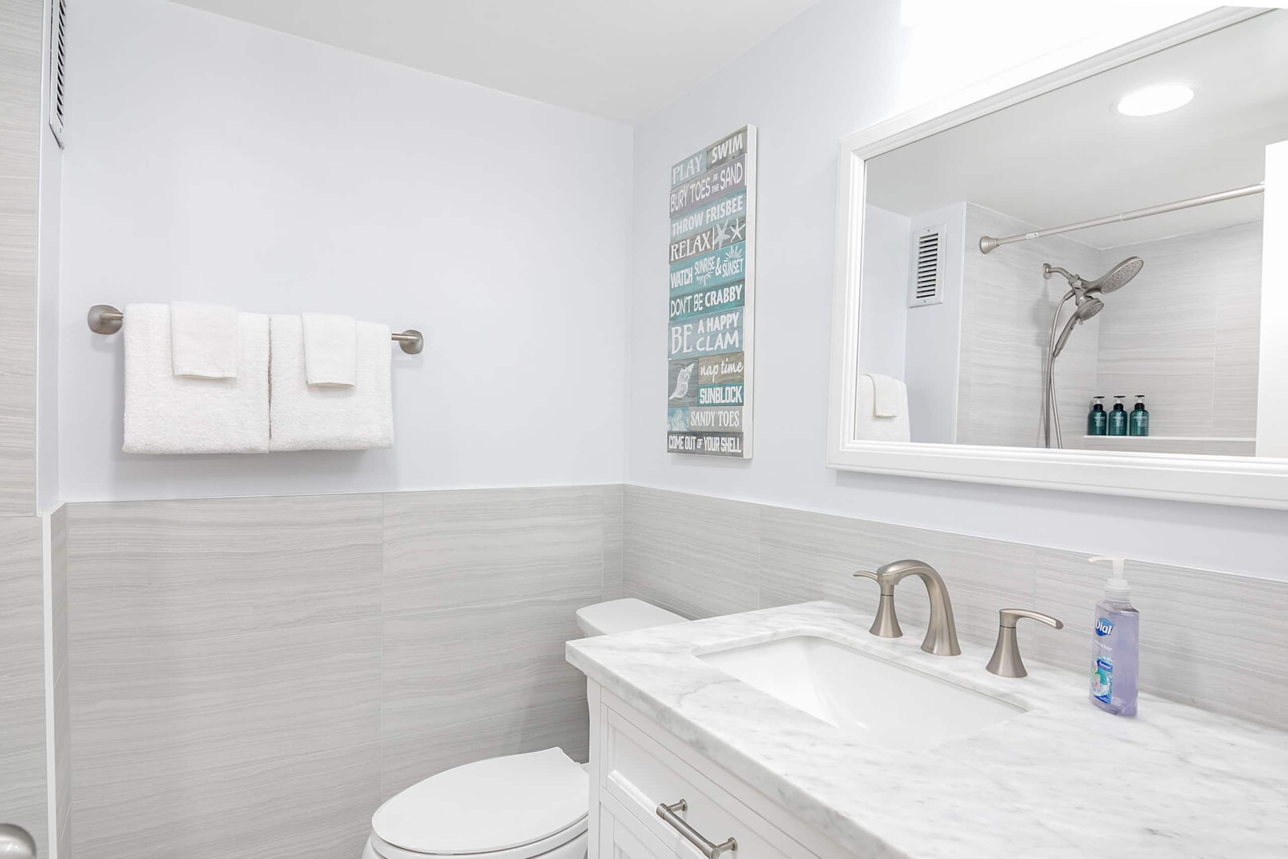 Condo in Honolulu · ★4.85 · 1 bedroom · 1 bed · 1 private bath - Image 5