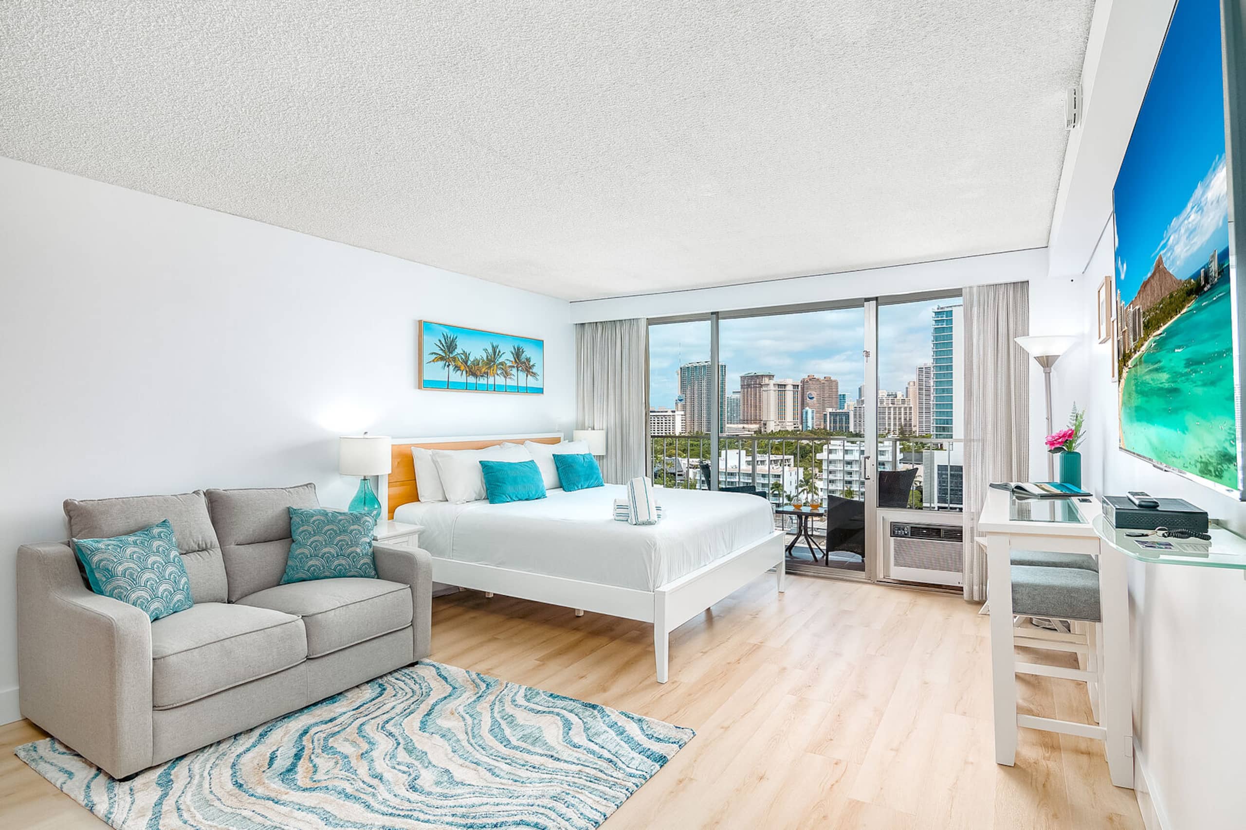 Condo in Honolulu · ★4.69 · 1 bedroom · 1 bed · 1 private bath - Image 17