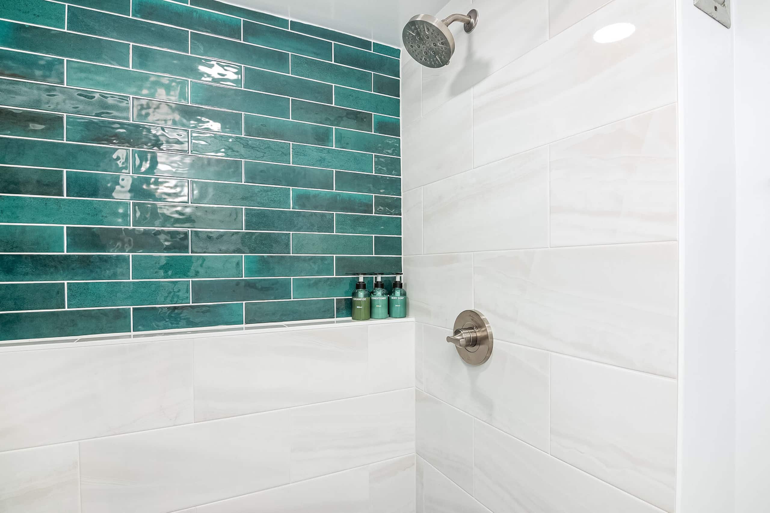 Condo in Honolulu · ★4.69 · 1 bedroom · 1 bed · 1 private bath - Image 21