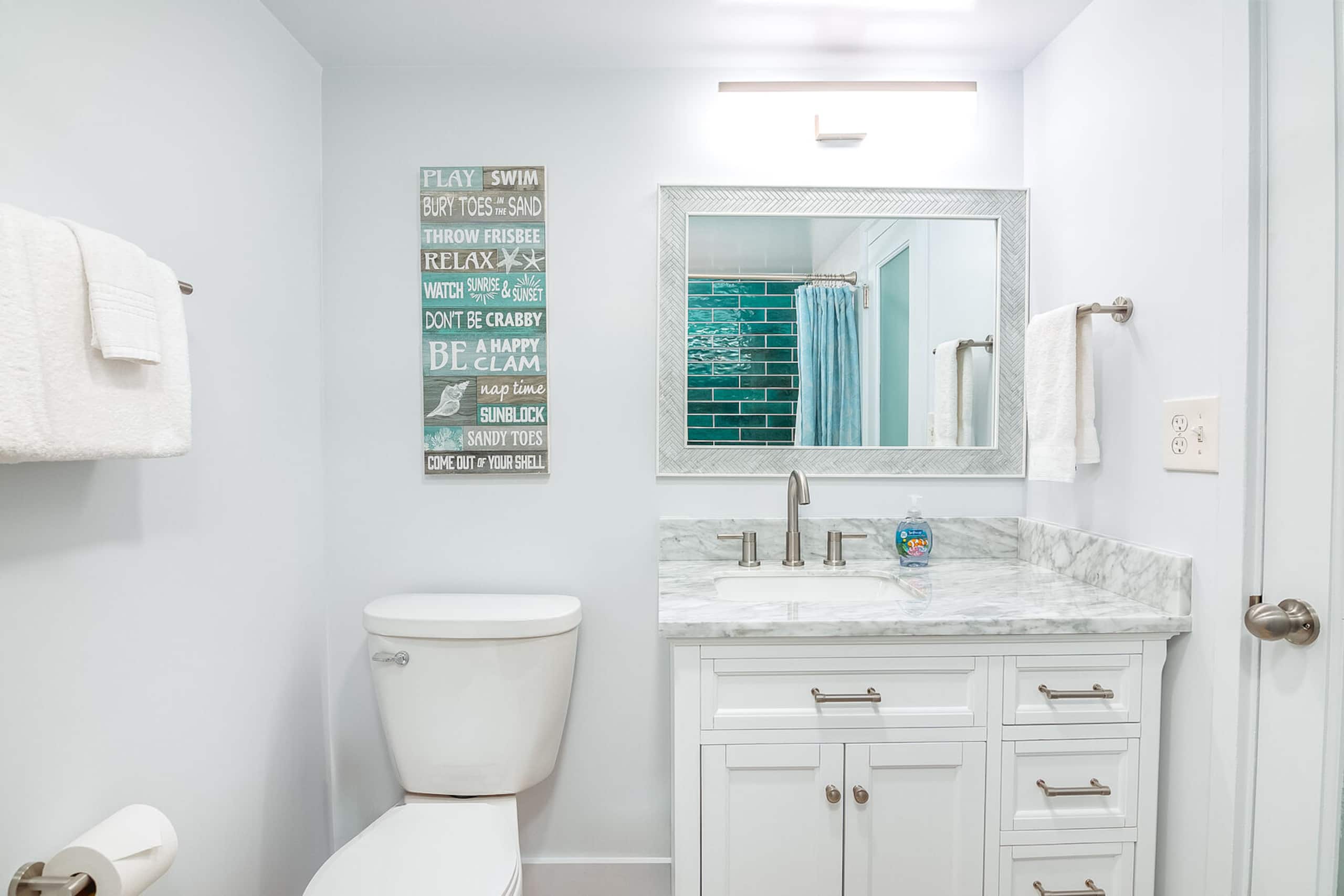 Condo in Honolulu · ★4.69 · 1 bedroom · 1 bed · 1 private bath - Image 24
