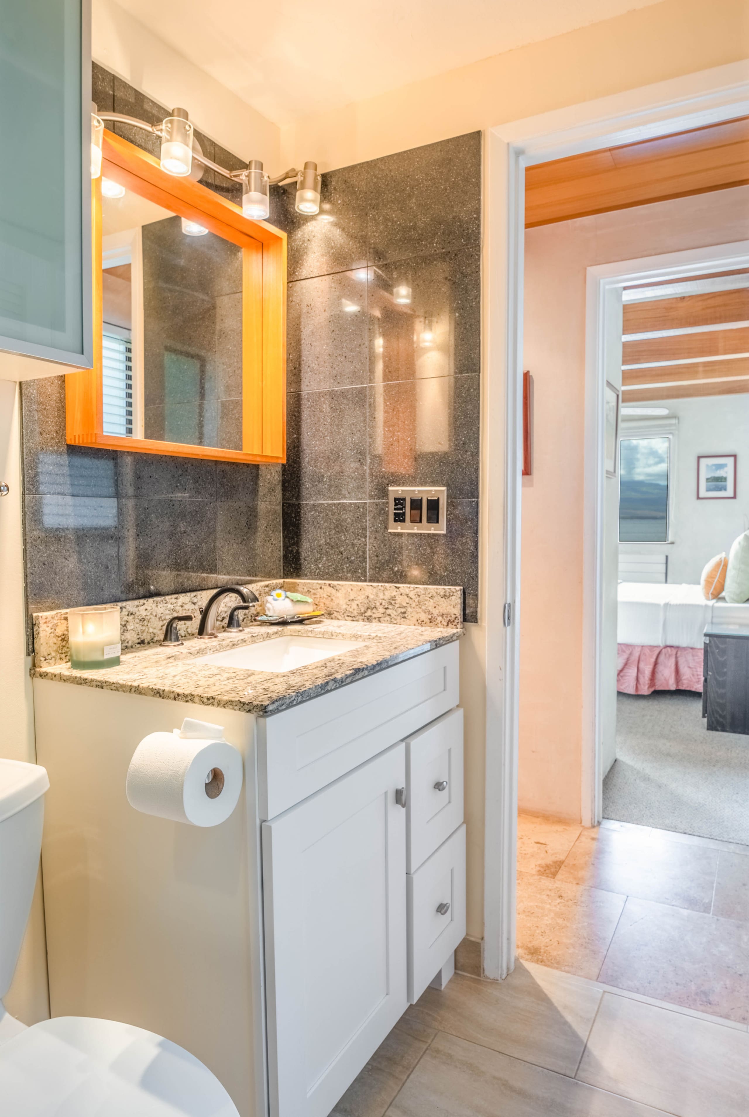 Condo in Wailuku · ★4.84 · 2 bedrooms · 3 beds · 2 baths - Image 23