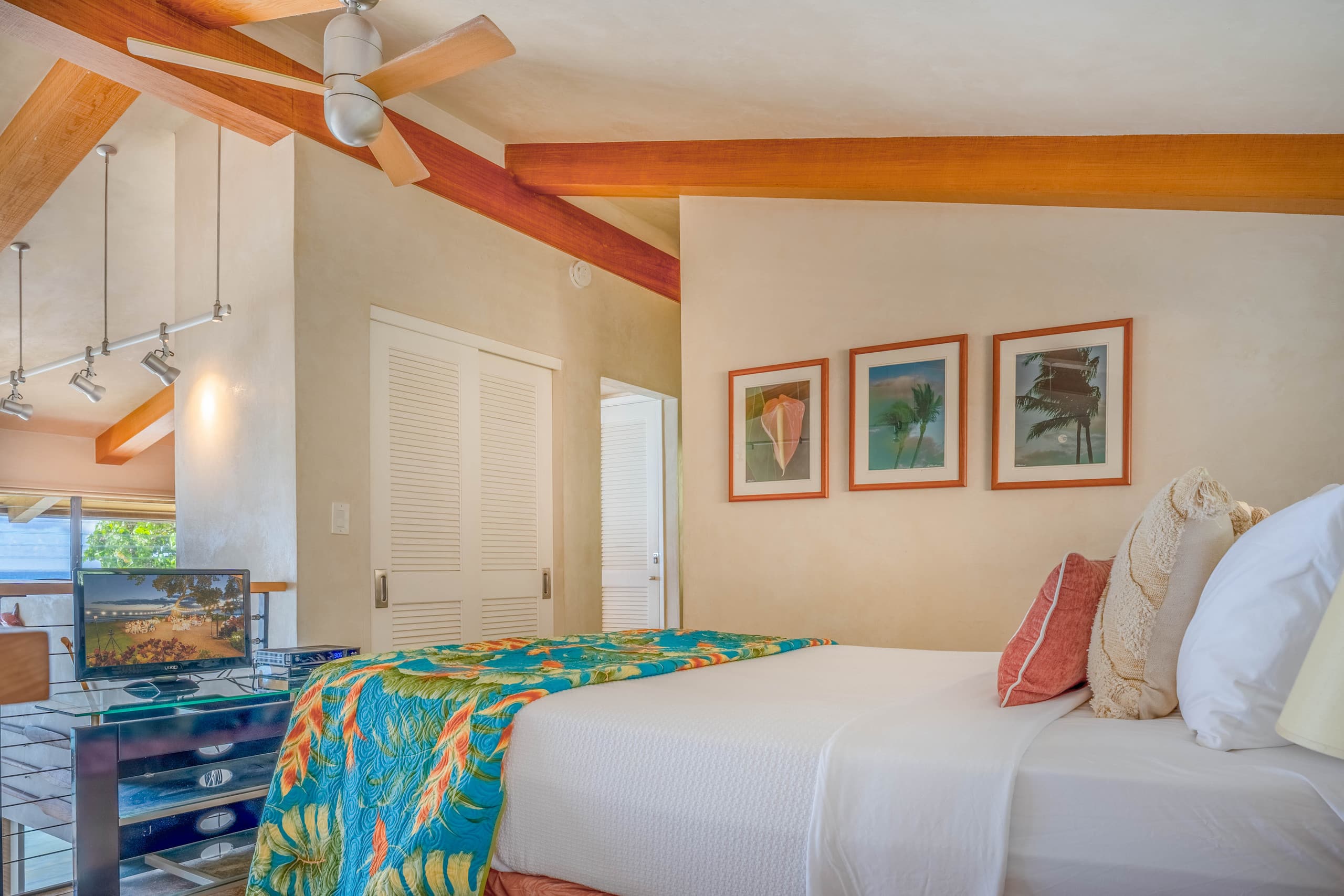 Condo in Wailuku · ★4.84 · 2 bedrooms · 3 beds · 2 baths - Image 22